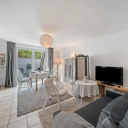 „bei Julia“ - Ruhe, Garten & Kaiserstuhl-genuss Appartamento Endingen am Kaiserstuhl